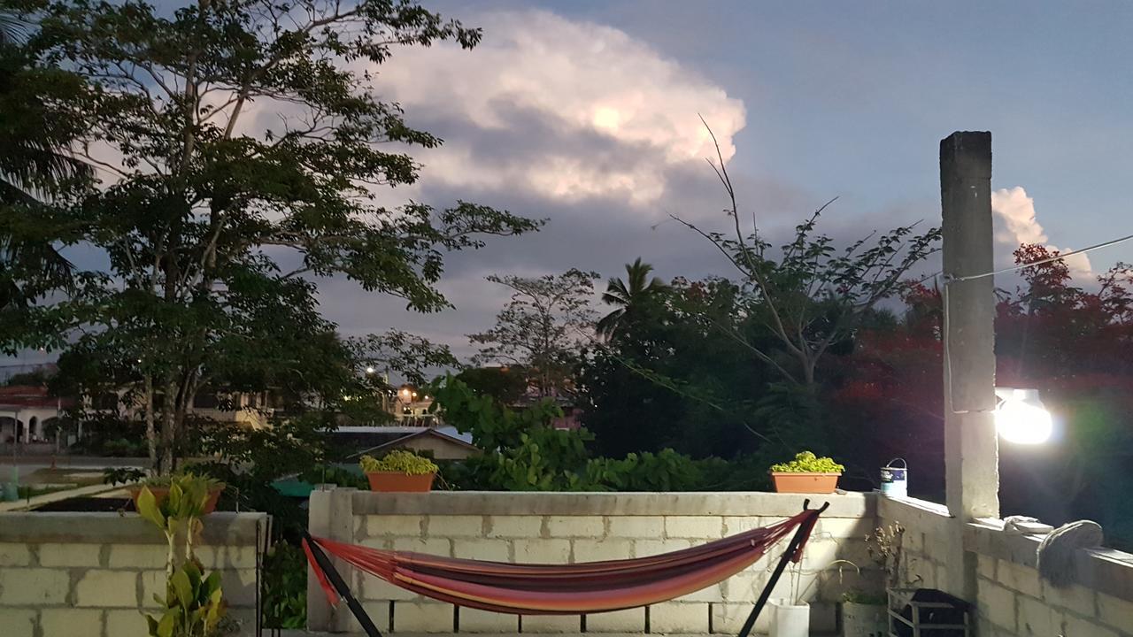 بيت شباب Casa Ricky'S Orange Walk المظهر الخارجي الصورة
